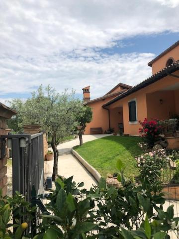 Il Giardino Delle Rose Apartment Spello Ngoại thất bức ảnh